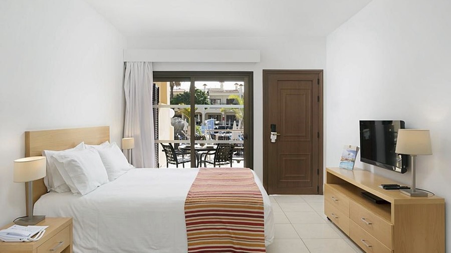 Royal Sunset Beach Club